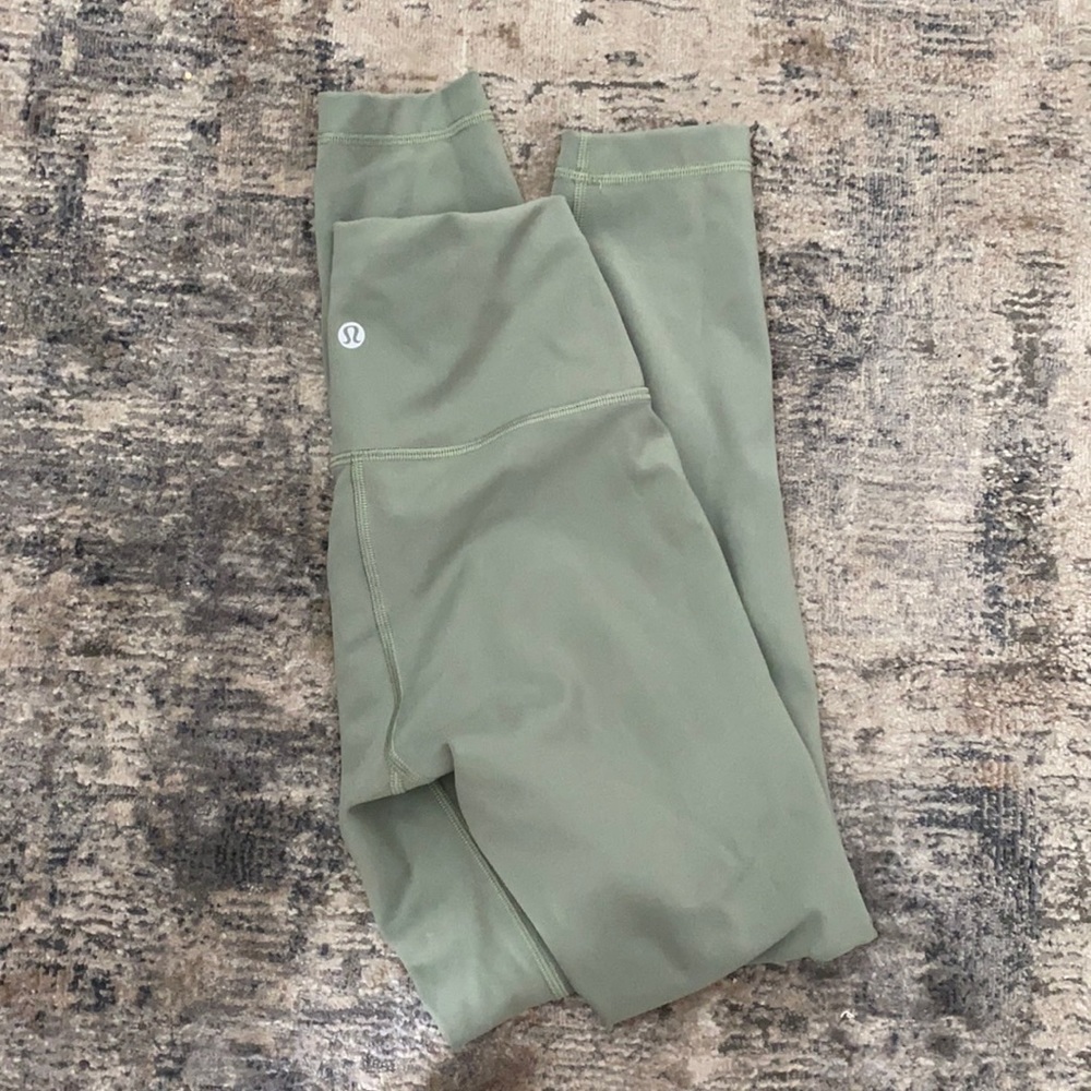 Lululemon train leggings